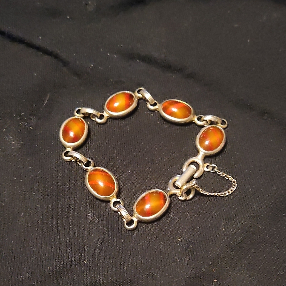 Vintage Sarah Coventry Glass Bracelet With Safety Chain